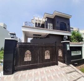 Quetta, 10 Marla Houses